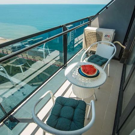 Orange Sky Apartments Beach Tower Батуми Екстериор снимка
