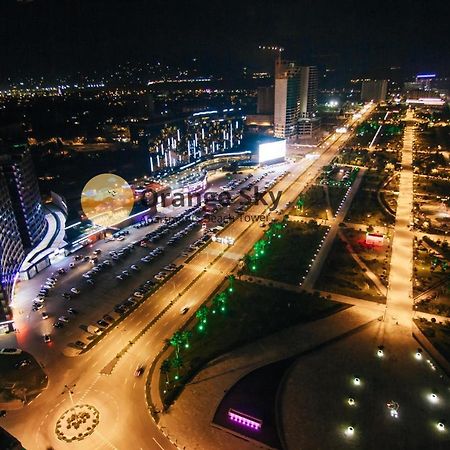 Orange Sky Apartments Beach Tower Батуми Екстериор снимка