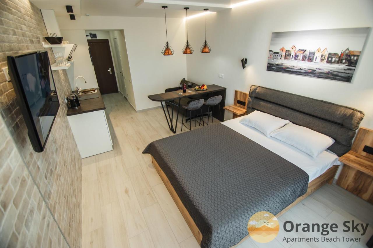 Orange Sky Apartments Beach Tower Батуми Екстериор снимка