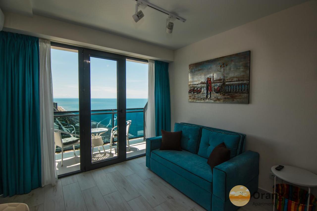Orange Sky Apartments Beach Tower Батуми Екстериор снимка