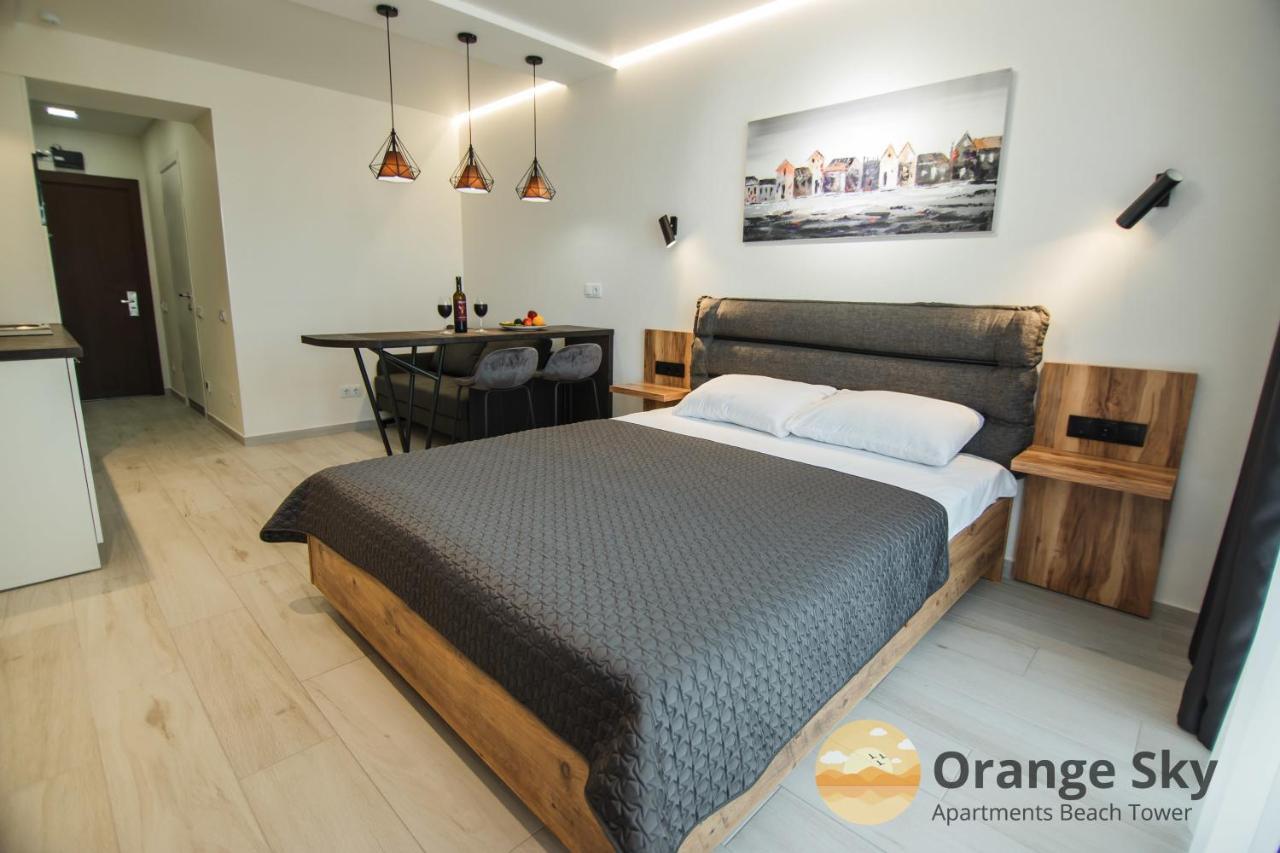 Orange Sky Apartments Beach Tower Батуми Екстериор снимка